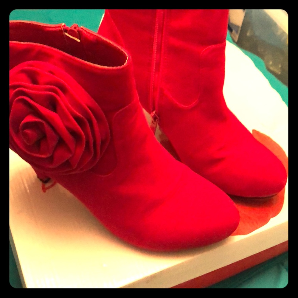 Rose designed booties